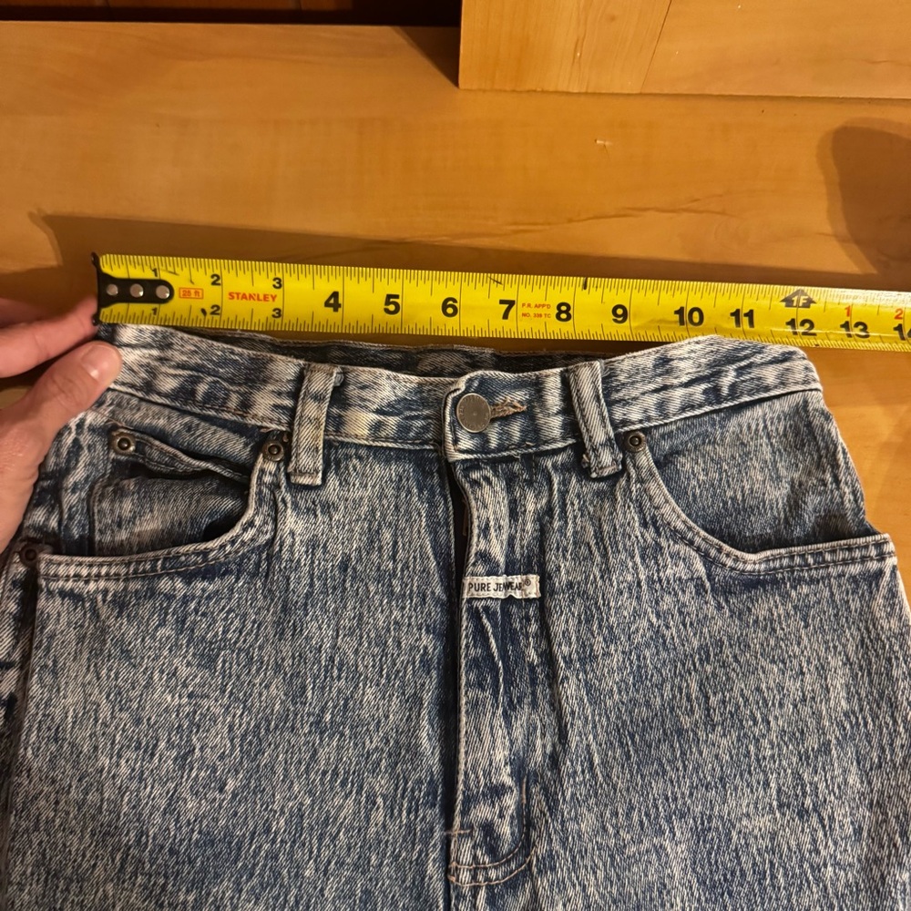 Vintage-Effect High-Rise Women's Jeans - Acid Wash Blue - Picture 7 of 10